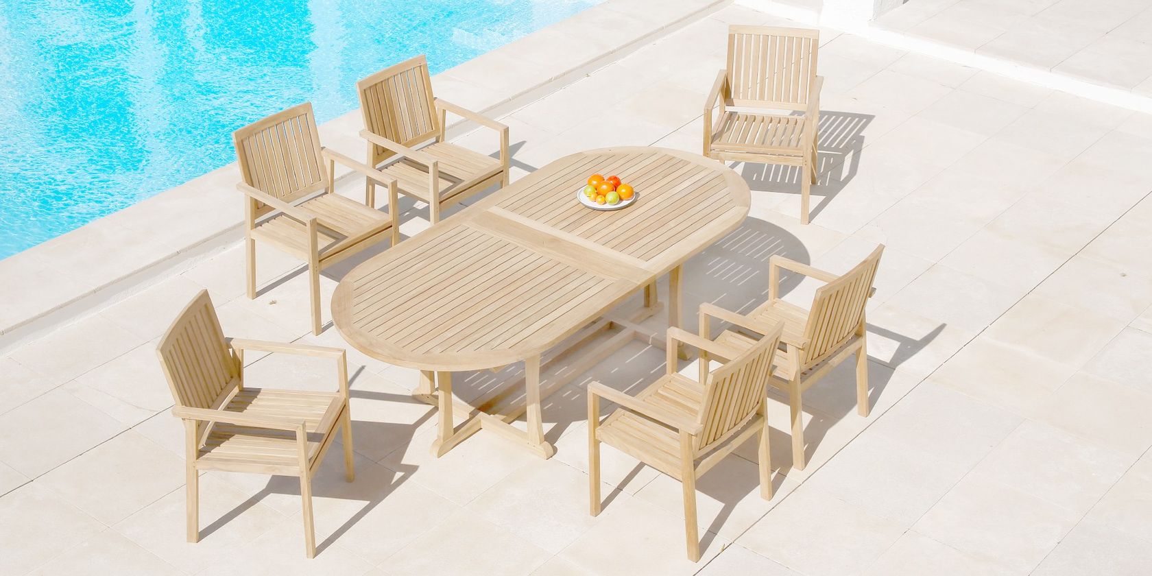 Barlow Tyrie Stirling collection (Dining table)
