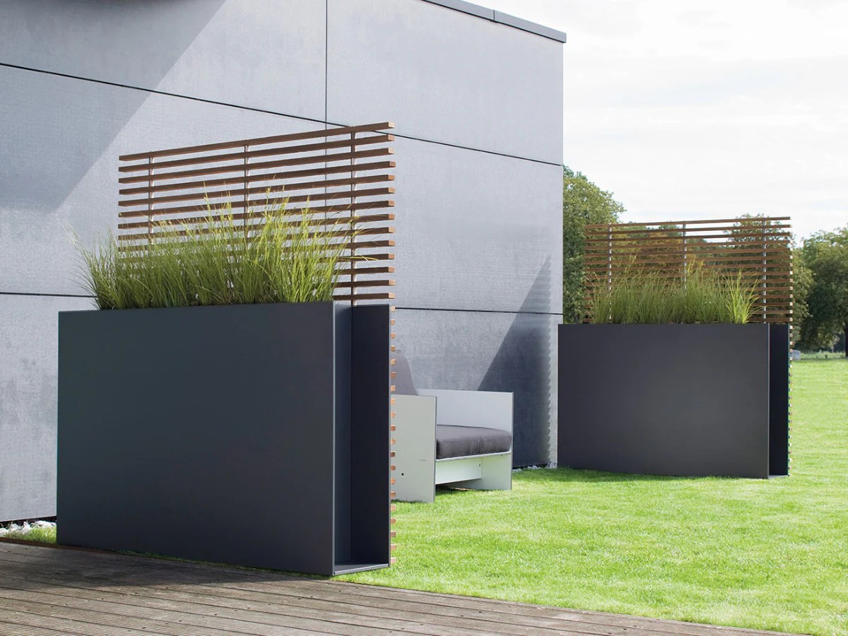 Conmoto Sotomon collection (Planter & bench)