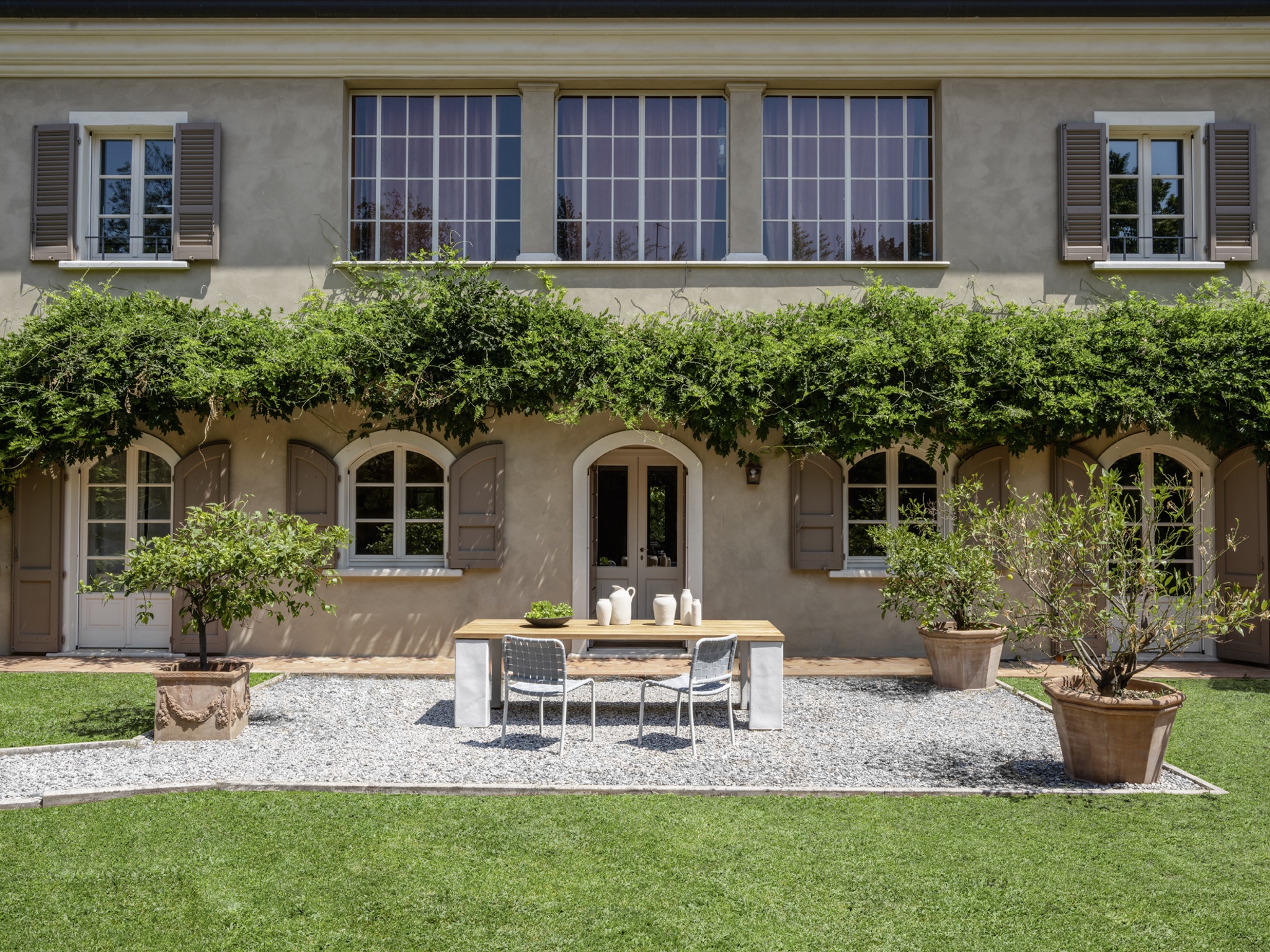 A Gervasoni outdoor villa setting in Italy