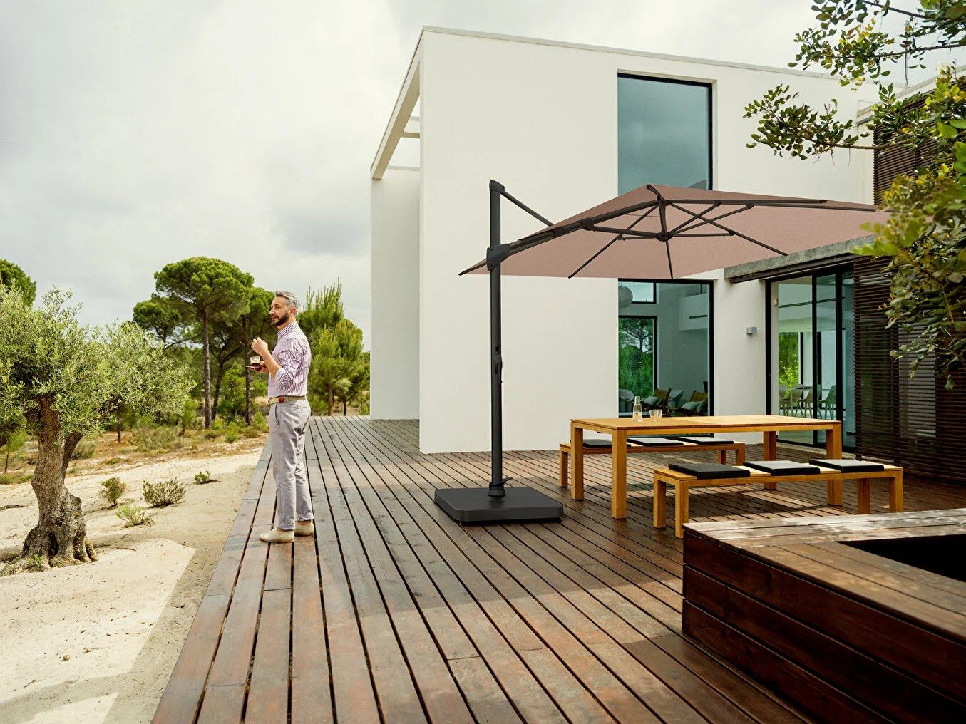 Glatz Fortano collection (Cantilever parasol)