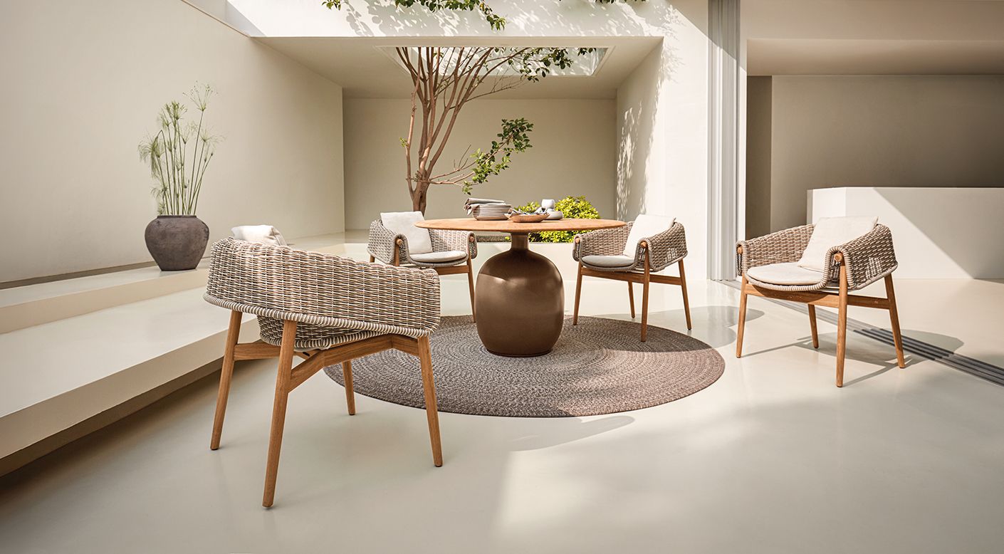 Gloster Wrap collection (Lounge & dining)