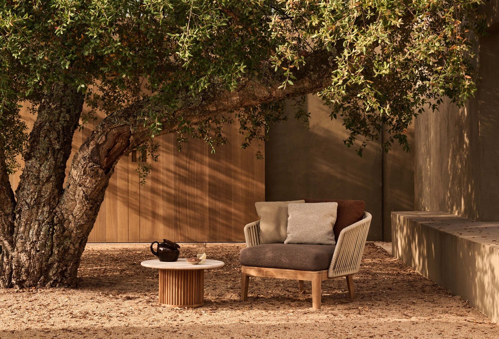 Tribù Mood lounge collection in handwoven Tricord and teak